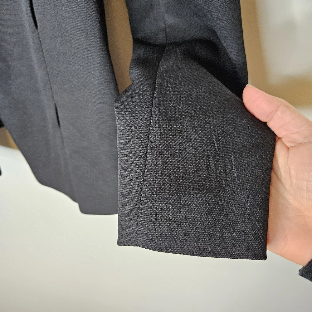 Aritzia Babaton Keith Blazer Jacket Sz 2 Open Front Black Minimalist Corporate - Picture 8 of 14